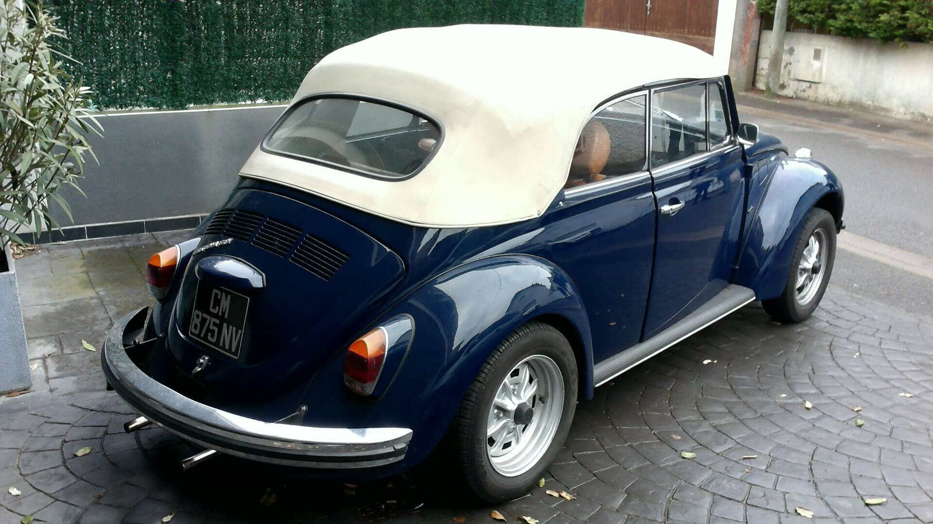 Vitesse N°411 – Volkswagen Coccinelle Découvrable 1949 – Échelle 1:43 – Série Schuco Classic – Rare Couleur Beige